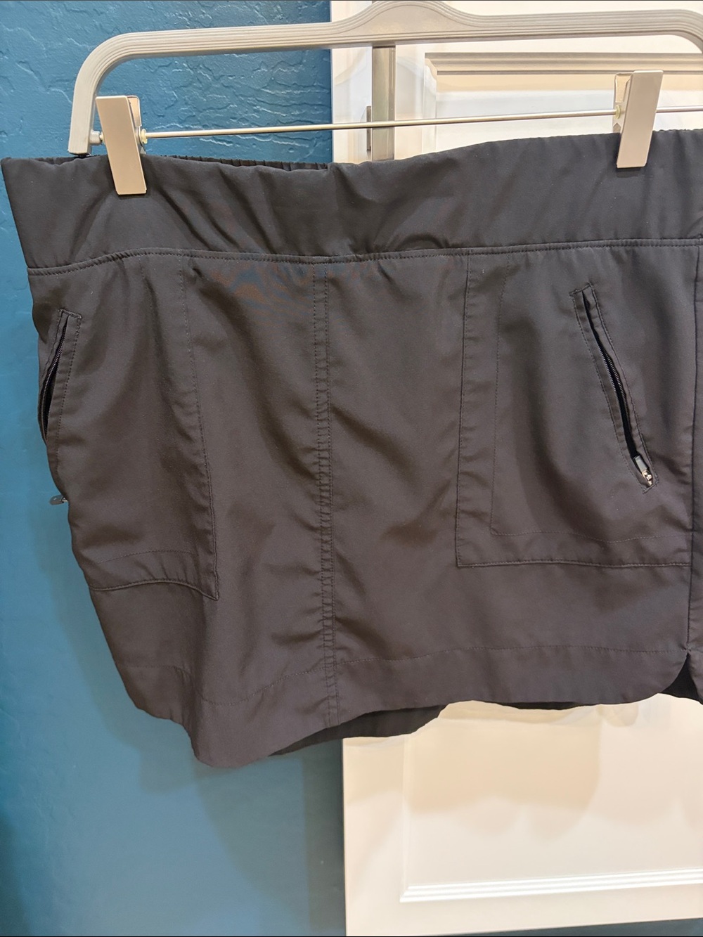 Kyodan black skort